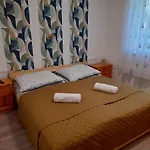 Kempi Kuckoja * Balatonalmádi