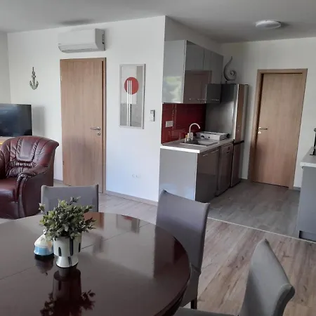 Kempi Kuckoja Apartament Balatonalmádi