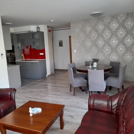 Kempi Kuckoja * Balatonalmádi