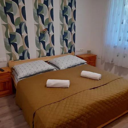 Kempi Kuckoja * Balatonalmádi