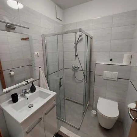 Kempi Kuckoja * Balatonalmádi